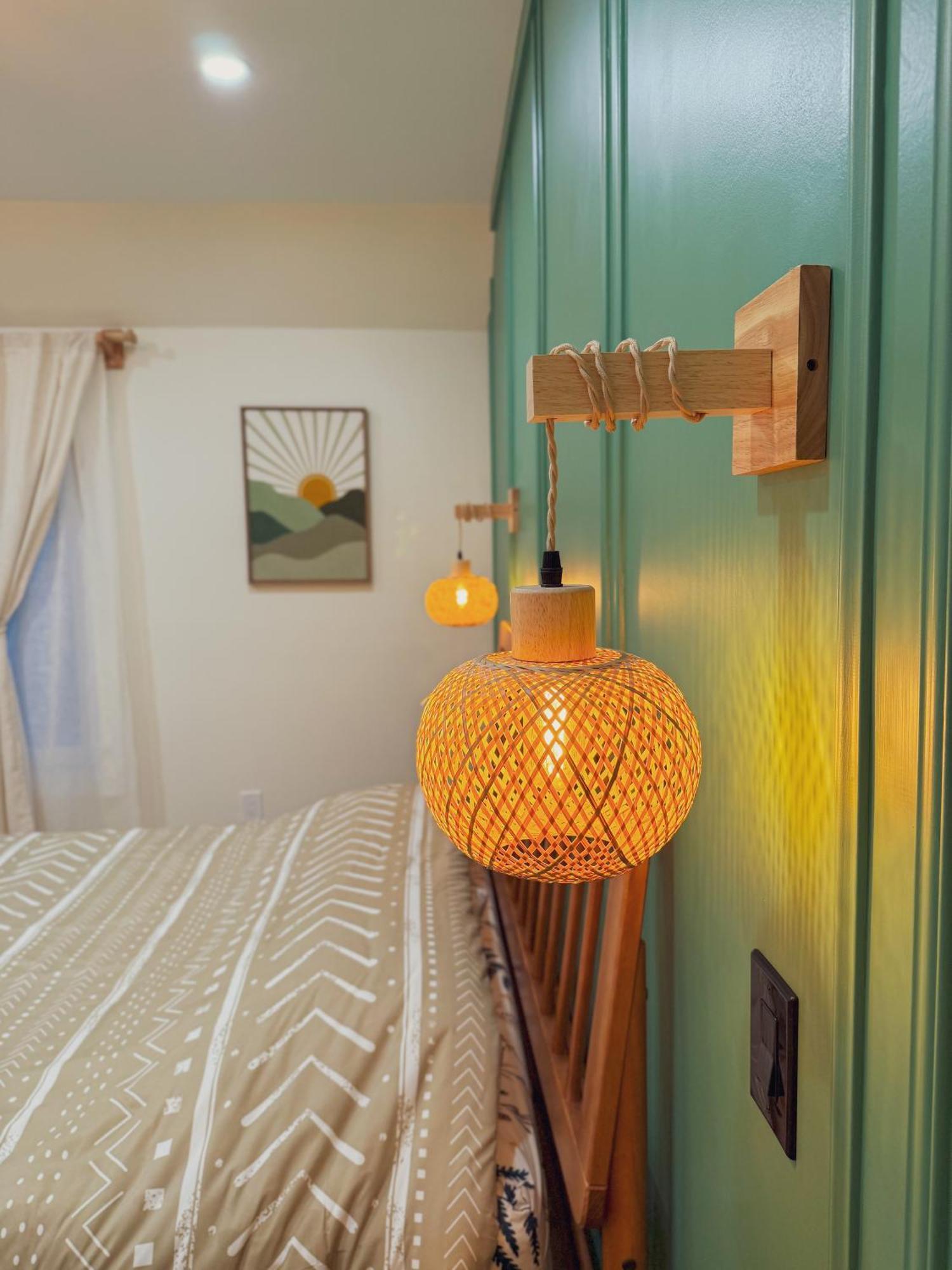 Stylish 2 Bedroom 1 Ba - Steps To The Ocean - Hidden Gem Apartment