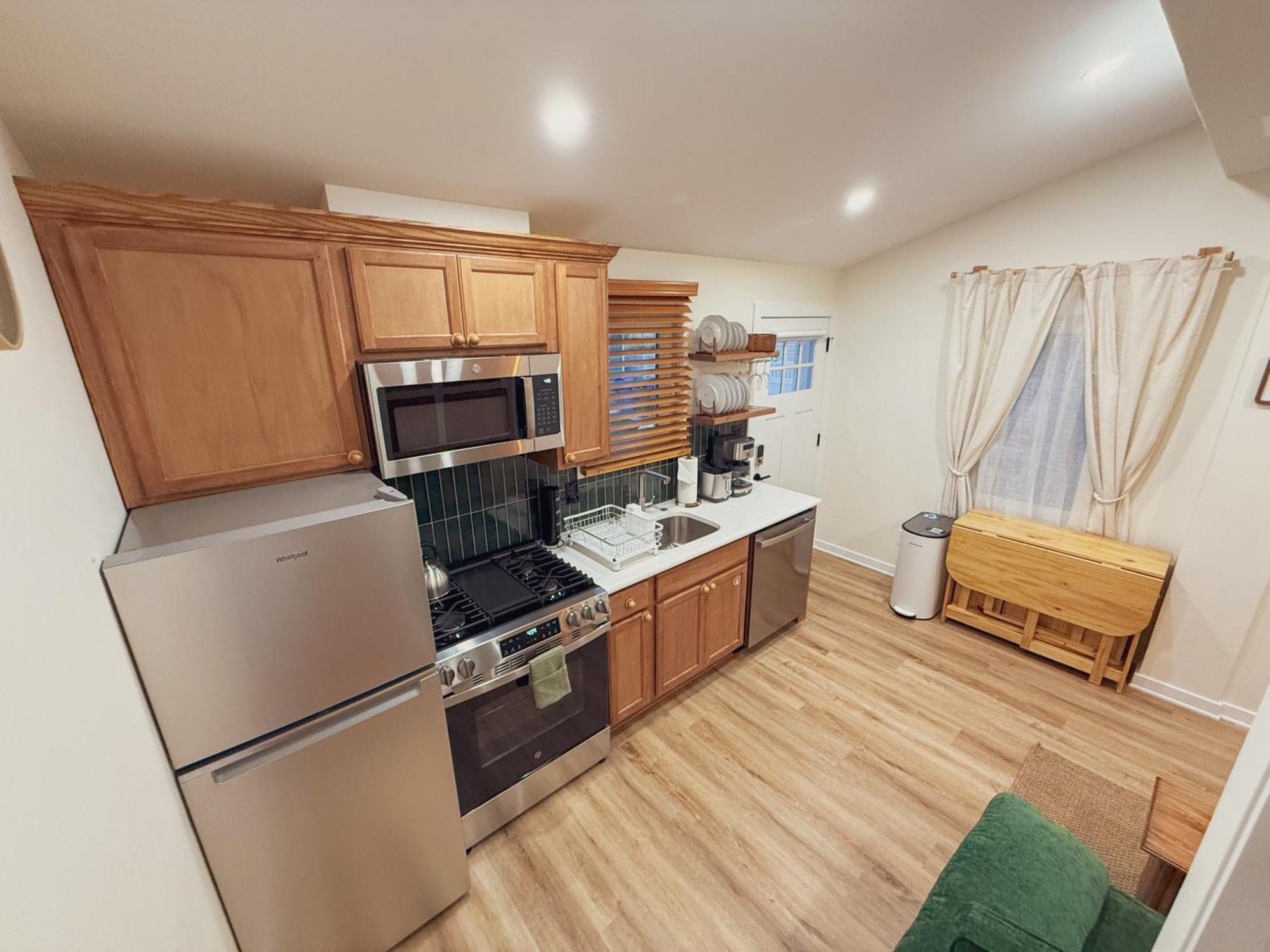 Apartment Stylish 2 Bedroom 1 Ba - Steps To The Ocean - Hidden Gem
